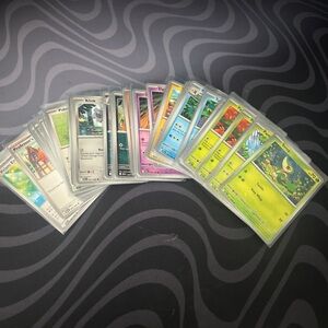 Pokémon Trading Cards Assorted Set